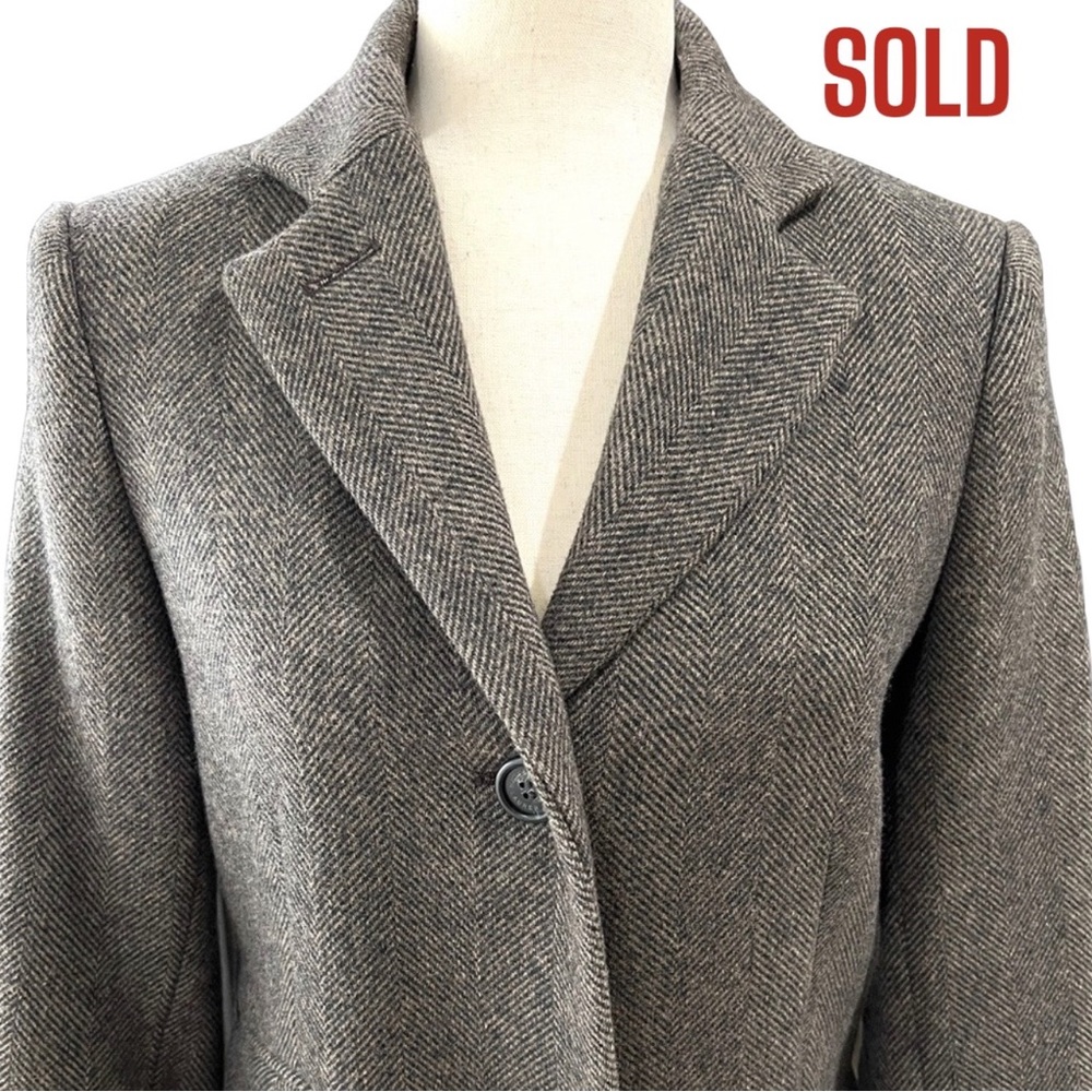 ***SOLD***LAUREN RALPH LAUREN Walker Coat. Sand/Black.  Size 6. EUC